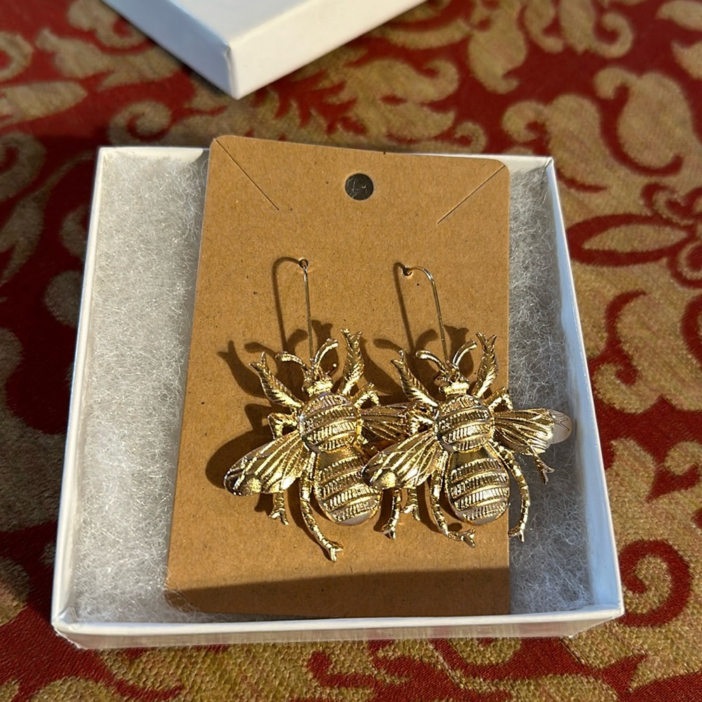Bee earrings